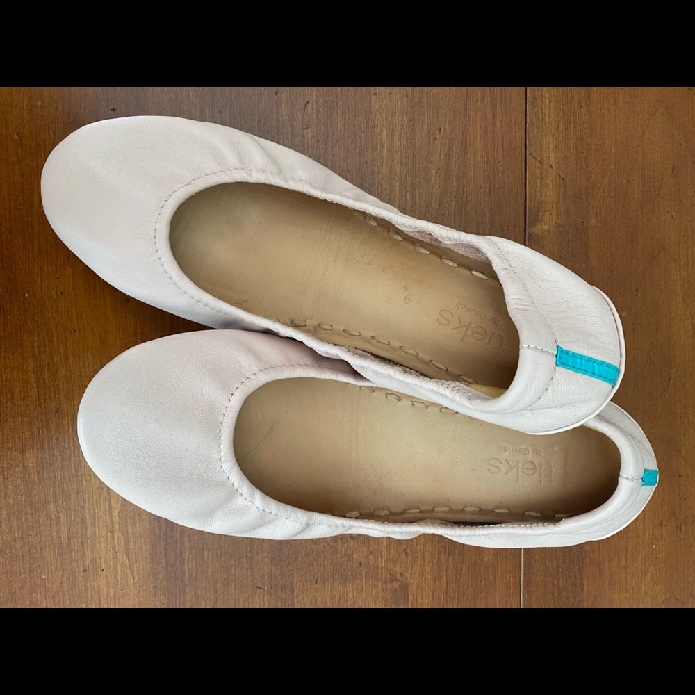 Pink size 9 TIEKS